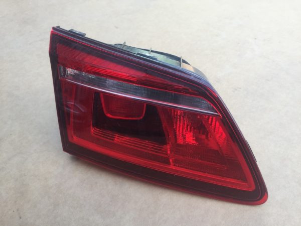 Stop dreapta spate VW Golf Sportsvan 510945093M 510 945 093 M - Dezmembrari Auto