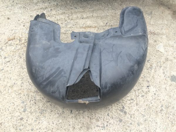 Carenaj stanga spate VW Touran 1T0810971 1T0 810 971 - Dezmembrari Auto