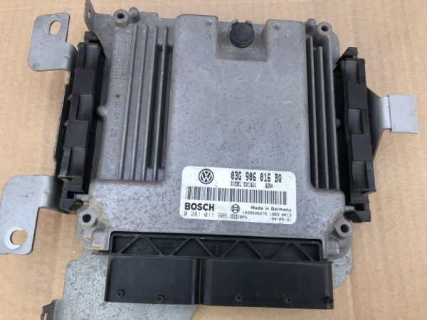 03G906016BQ 03G 906 016 BQ calculator motor VW Touran BKD 2.0 tdi - Dezmembrari Auto