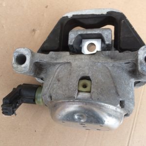 Tampon motor Audi A6 4G 2.0 tdi 4G0199381KT - Dezmembrari Auto