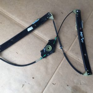 Macara usa dreapta fata Audi A4 B8 2009 8K0837462 8K0 837 462 - Dezmembrari Auto