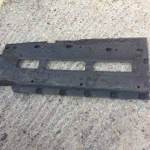 Scut lateral dreapta Audi A4 B7 combi 8E0825208B 8E0 825 208 B - Dezmembrari Auto