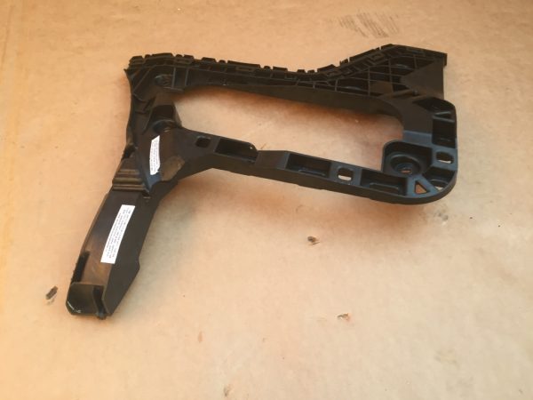 Suport stanga bara spate VW Arteon 3G8807375 3G8 807 375 - Dezmembrari Auto