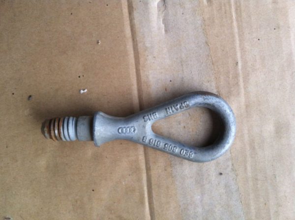Cui tractare Audi A4 8E0605616B - Dezmembrari Auto