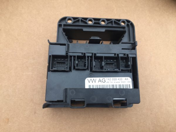 Calculator confort Seat Leon 2007 1K0959433AK 1K0 959 433 AK - Dezmembrari Auto