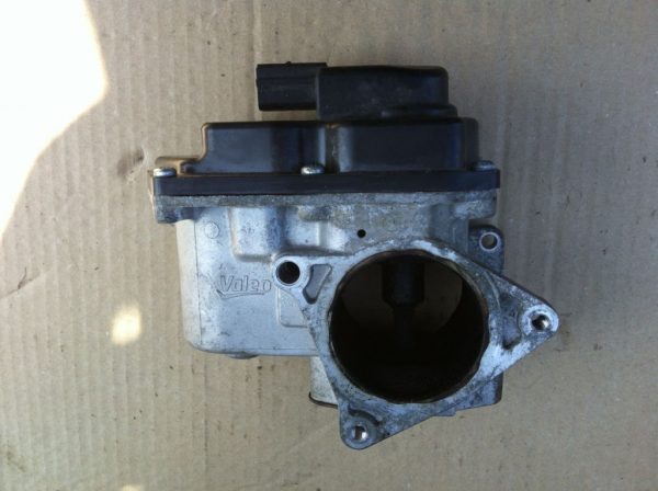 EGR Audi VW 2.0 tdi euro 5  03L131501D 03L 131 501 D - Dezmembrari Auto