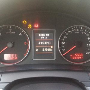 Ceasuri color bord Audi A4 8e B7 8E0920931B 8E0 920 931 B - Dezmembrari Auto