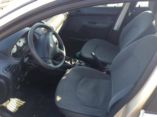 Dezmembrari Peugeot 206 sedan 1.4 KFW benzina din 2008 - Dezmembrari Auto - imagine 4
