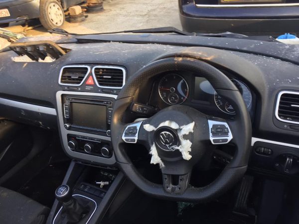 Dezmembrari VW Scirocco 2.0 tdi din 2011 - Dezmembrari Auto - imagine 3