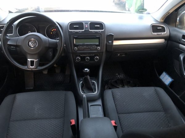 Dezmembrez Volkswagen Golf 6 2010 variant 1.6 tdi CAY - Dezmembrari Auto - imagine 2