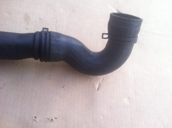 Furtun intercooler VW Golf 4 1J0145838B 1J0 145 838 B - Dezmembrari Auto