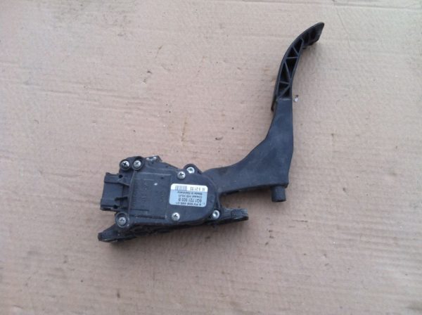 Pedala acceleratie Skoda Fabia 6Q1721503B 6Q1 721 503 B - Dezmembrari Auto