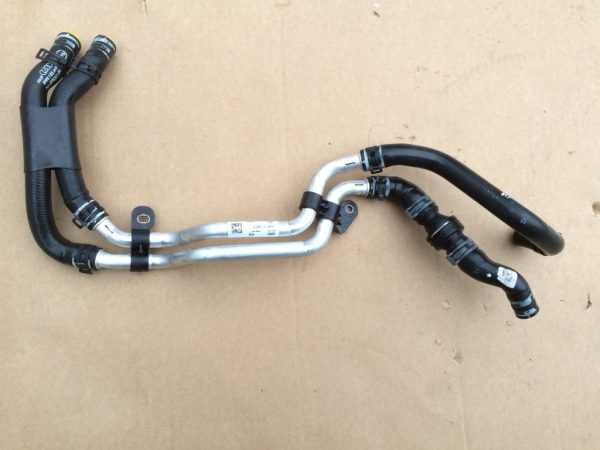 Furtune apa Audi A4 8W B9 8W0121400B 8W0 121 400 B - Dezmembrari Auto