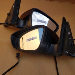 Set oglinzi complete rabatabile electric VW Jetta 2017 culoare LC9X - Dezmembrari Auto