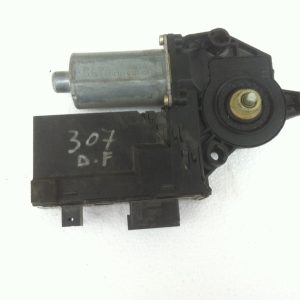 Motoras macara electrica Peugeot 307 cod 9634457480 - Dezmembrari Auto