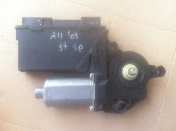 Motoras macara Audi A4 8E0959801A 8E0 959 801A - Dezmembrari Auto