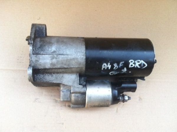 Electromotor Audi A4 2.0 tdi 03G911023 - Dezmembrari Auto