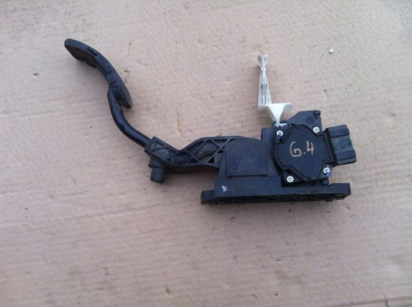 Pedala acceleratie VW Golf 4 1J2 721 503 1J2721503 - Dezmembrari Auto