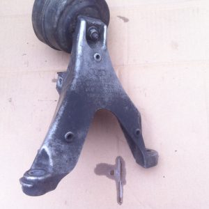 Suport motor VW / Audi cod 8E0199308AR - Dezmembrari Auto