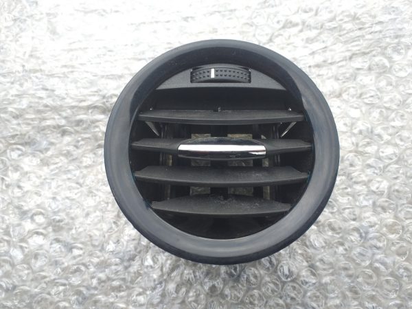 Gura ventilatie Opel Corsa D 2011 464000934 464 000 934 - Dezmembrari Auto