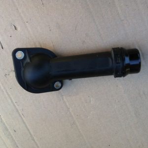 Corp termostat Audi A4 A5 A6 2.0 tdi 06B121121L - Dezmembrari Auto