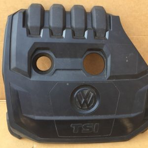 Capac motor VW Sportsvan 05E103925D 05E 103 925 D - Dezmembrari Auto