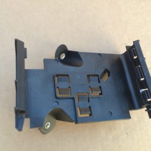 Suport plastic VW Passat B8 5Q0906507D 5Q0 906 507 D - Dezmembrari Auto