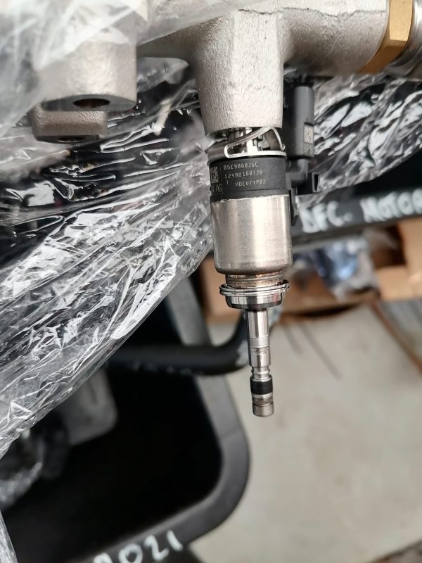 Injector VW Passat B8.5 1.5 tsi DPC la 0 km 04E906036AD, 04E 906 036 AD, 05E906036E, 05E 906 036 E - Dezmembrari Auto