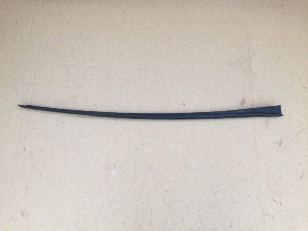 5G0854328B 5G0 854 328 B Cheder parbriz VW Golf 7 1.4 tsi CUK GTE - Dezmembrari Auto