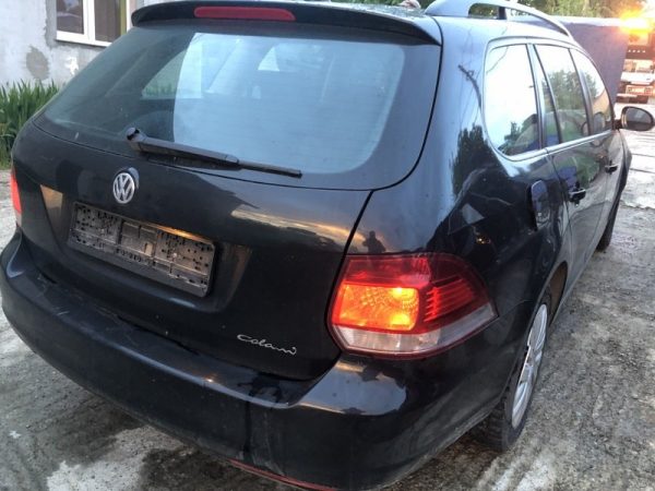 Dezmembrez Volkswagen Golf 6 2010 variant 1.6 tdi CAY - Dezmembrari Auto - imagine 6