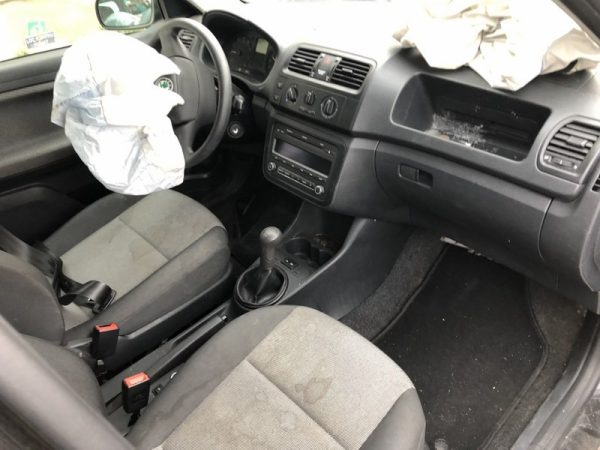 Dezmembrez Skoda Fabia II 2012 hatchback 1.2 - Dezmembrari Auto - imagine 6