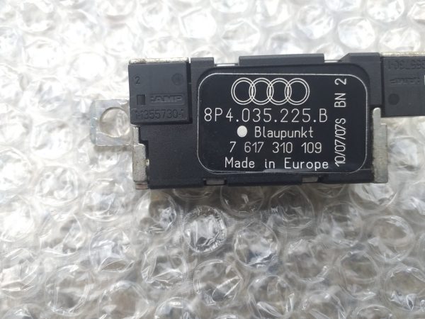 Amplificator antena Audi A3 2007 8P4035225B 8P4 035 225 B - Dezmembrari Auto