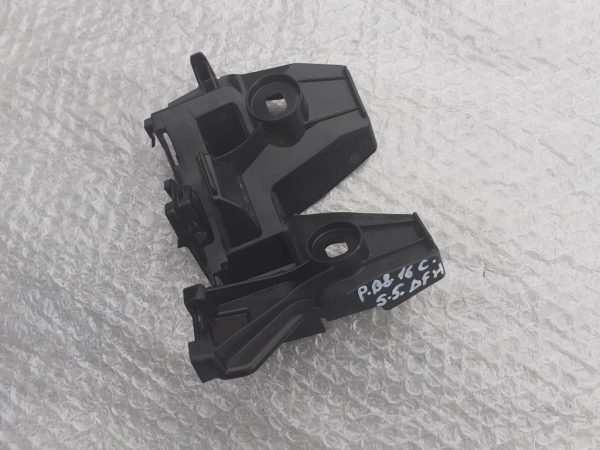 Suport bara stanga spate VW Passat B8 2017 variant 2.0 tdi DFH 3G9 807 483 A 3G9 807 483 A - Dezmembrari Auto