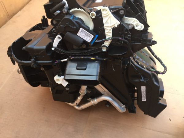 Tulumba clima completa VW Arteon 2.0 tdi CUAA 3Q0 907 521 A 3Q1 816 002B - Dezmembrari Auto - imagine 6