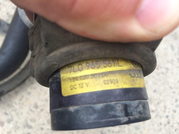 Pompa auxiliara Audi Q7 VW Touareg cod 7L0965561L 7L0 965 561 L - Dezmembrari Auto