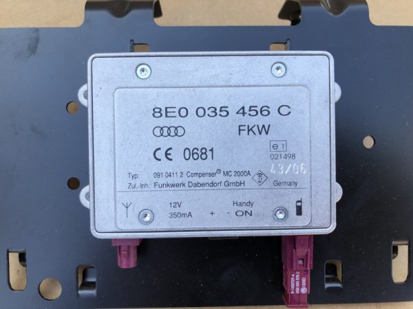 Amplificator radio Audi A3 8P s-line 8E0035456C 8E0 035 456 C - Dezmembrari Auto