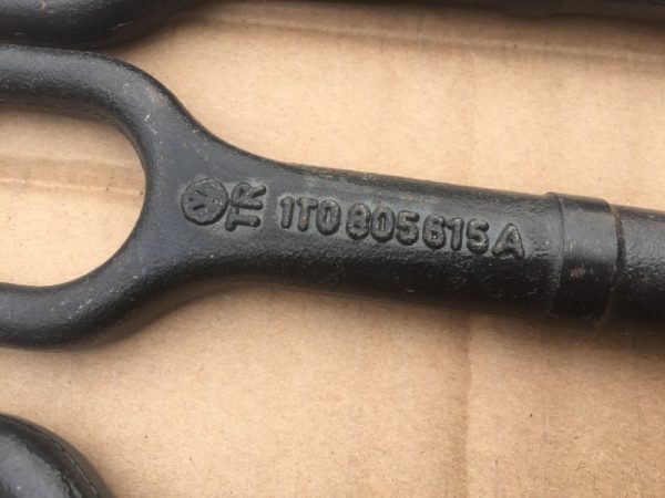 Cui remorcare VW Passat B6 B7 CC Jetta Golf 5, 6, 7, EOS 1T0805615A - Dezmembrari Auto - imagine 3