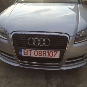 Bara fata Audi A4 B7 2006 - Dezmembrari Auto