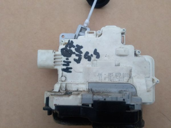 Broasca usa stanga spate Audi A4 B7 8E0839015AA - Dezmembrari Auto