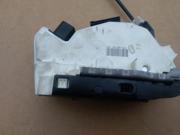 Broasca usa dreapta spate Skoda Fabia 2 1S4839016C 1S4 839 016 C - Dezmembrari Auto