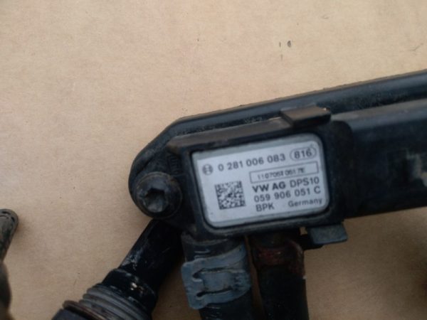 Senzor presiune gaze Audi 059906051C 059 906 051 C - Dezmembrari Auto