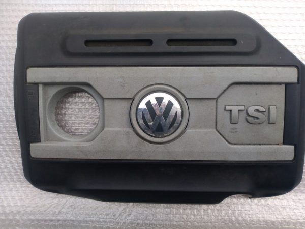 Capac motor 2.0 tfsi VW Golf 6 06J103925BH - Dezmembrari Auto