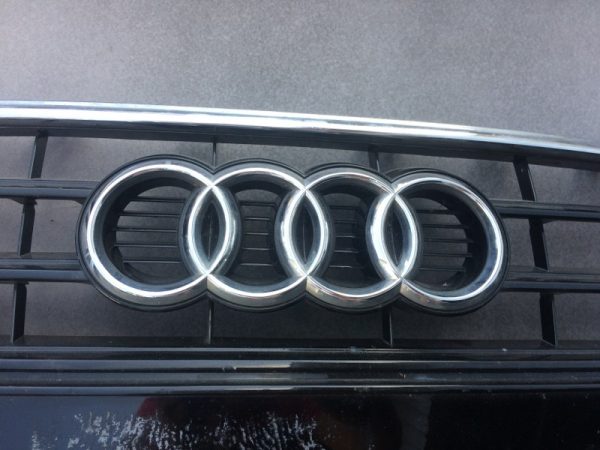 Grila radiator Audi A5 2013 facelift 8T0853651G - Dezmembrari Auto - imagine 2