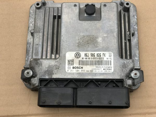 Calculator motor ECU VW Tiguan 2.0 tsi 06J906026FK - Dezmembrari Auto