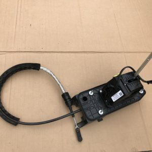 Maneta schimbator cu timonerie VW Tiguan 5N0713025D - Dezmembrari Auto