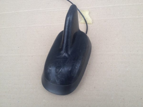 Antena radio VW Passat B6 B7 3C0035507AA 3C0 035 507 AA - Dezmembrari Auto
