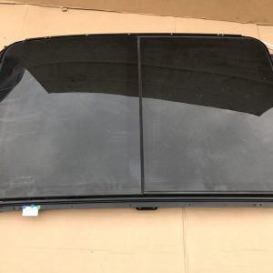 Trapa panoramica VW Tiguan 2010 5N0877041E - Dezmembrari Auto