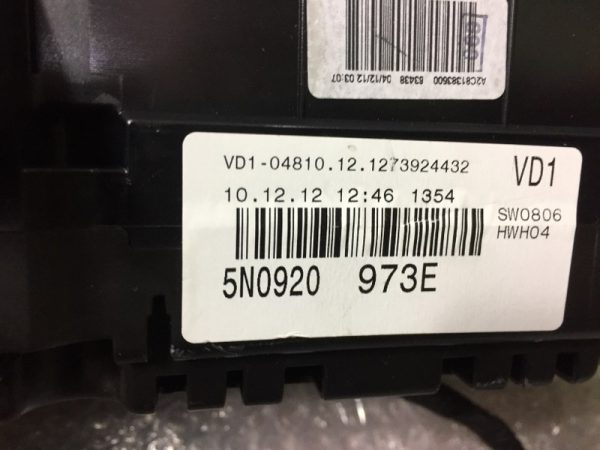 Ceasuri bord VW Tiguan 5N0920973E 5N0 920 973 E - Dezmembrari Auto - imagine 4