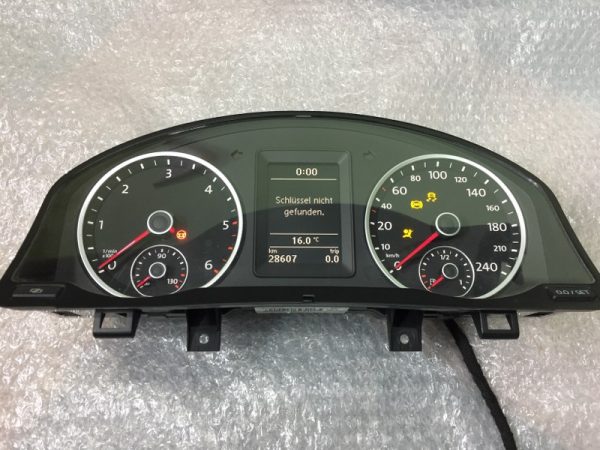 Ceasuri bord VW Tiguan 5N0920871C 5N0 920 871 C - Dezmembrari Auto