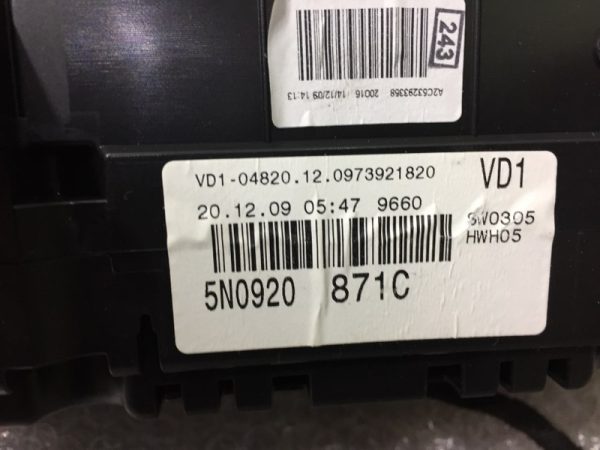 Ceasuri bord VW Tiguan 5N0920871C 5N0 920 871 C - Dezmembrari Auto - imagine 2